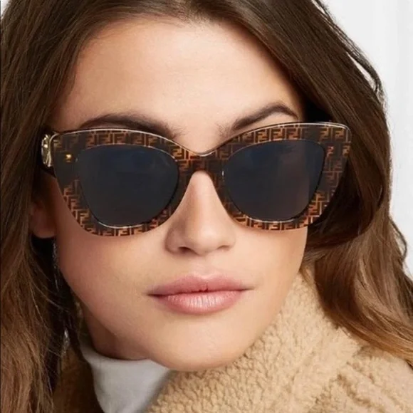 CELEB FAV FENDI SUNNIES AS SEEN ON LADY GAGA ALOT AND OTHER INFLUENCERS